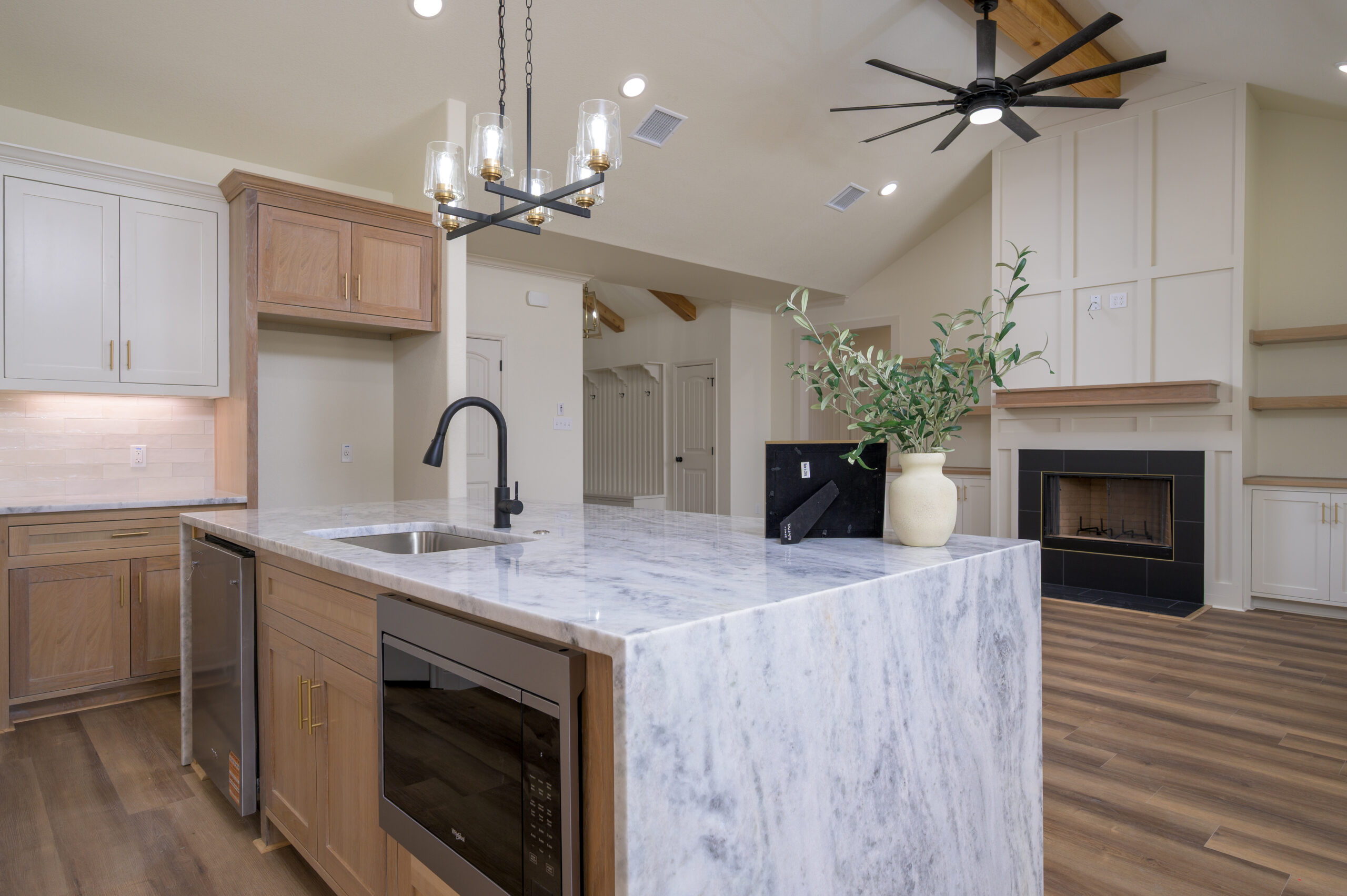 Island with appliances